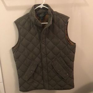 Men’s Woolrich down vest